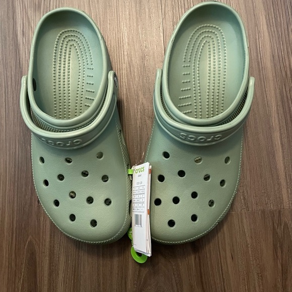 CROCS Classic Clogs Green Slippers with Ventilation Holes and Pivoting Strap -10 - Picture 2 of 8
